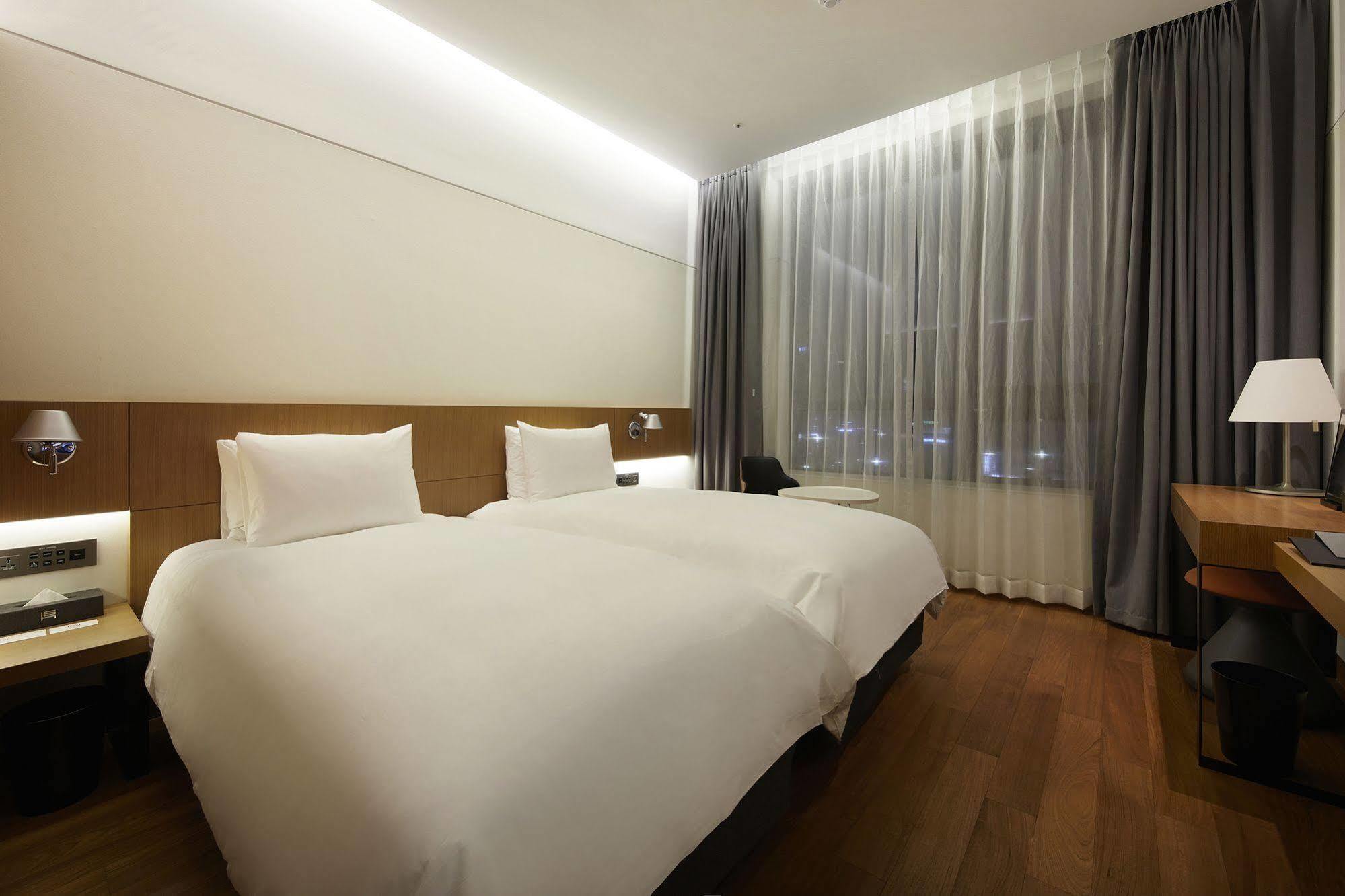 Standard Hotel Seul Zewnętrze zdjęcie